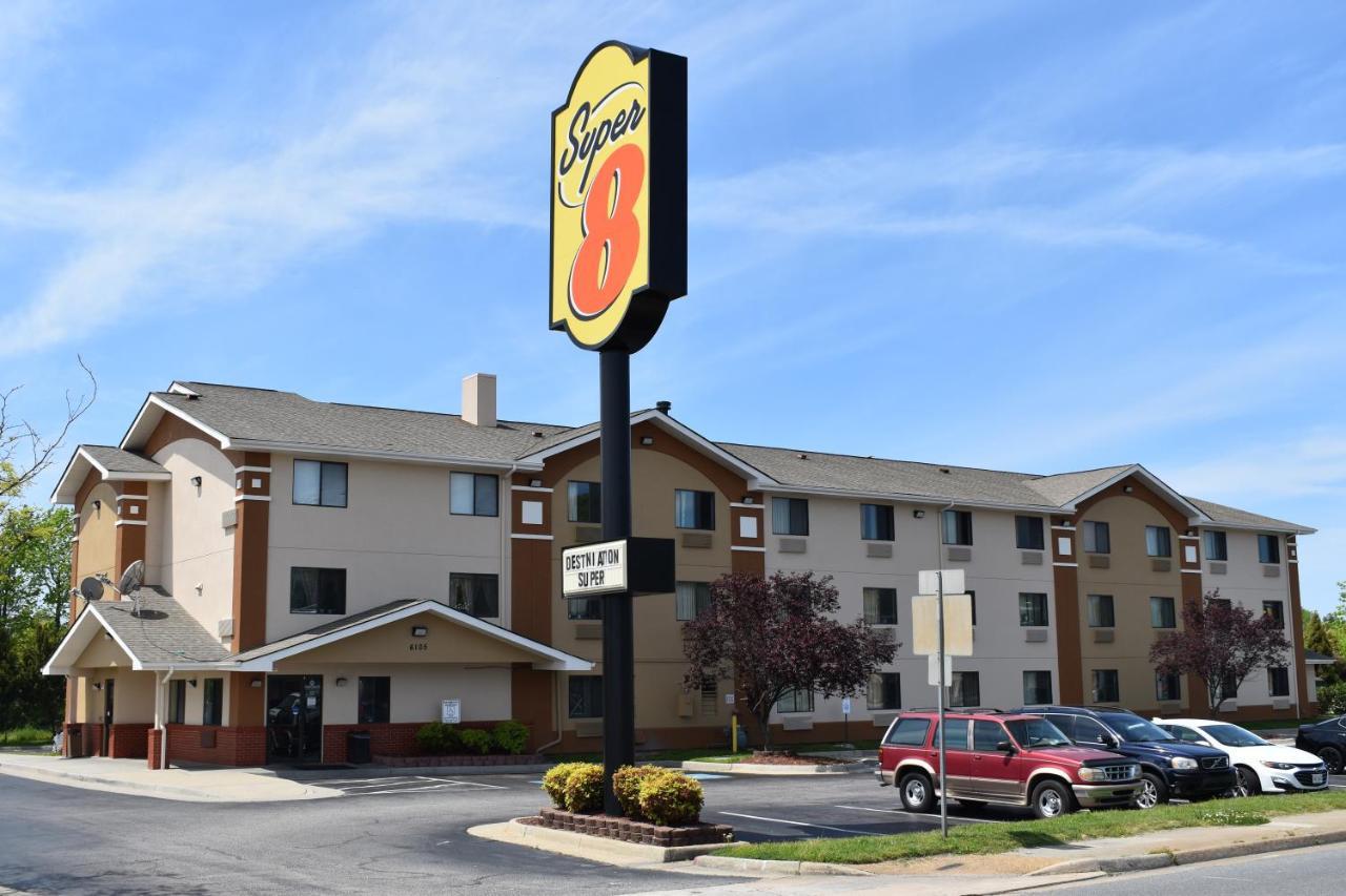 Super 8 By Wyndham Newport News/Jefferson Ave. Hotell Eksteriør bilde