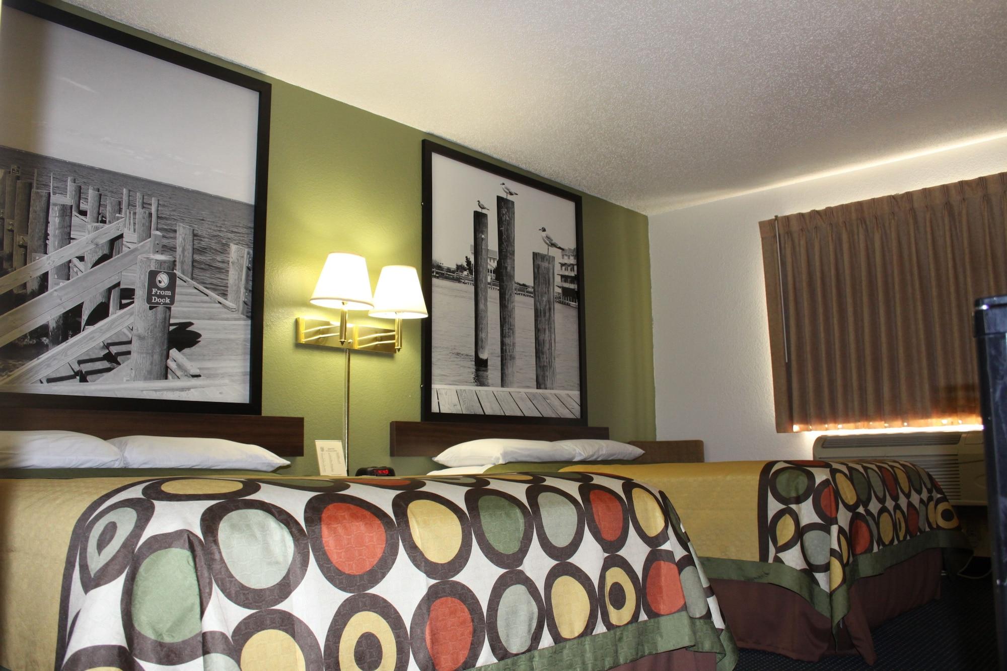 Super 8 By Wyndham Newport News/Jefferson Ave. Hotell Eksteriør bilde