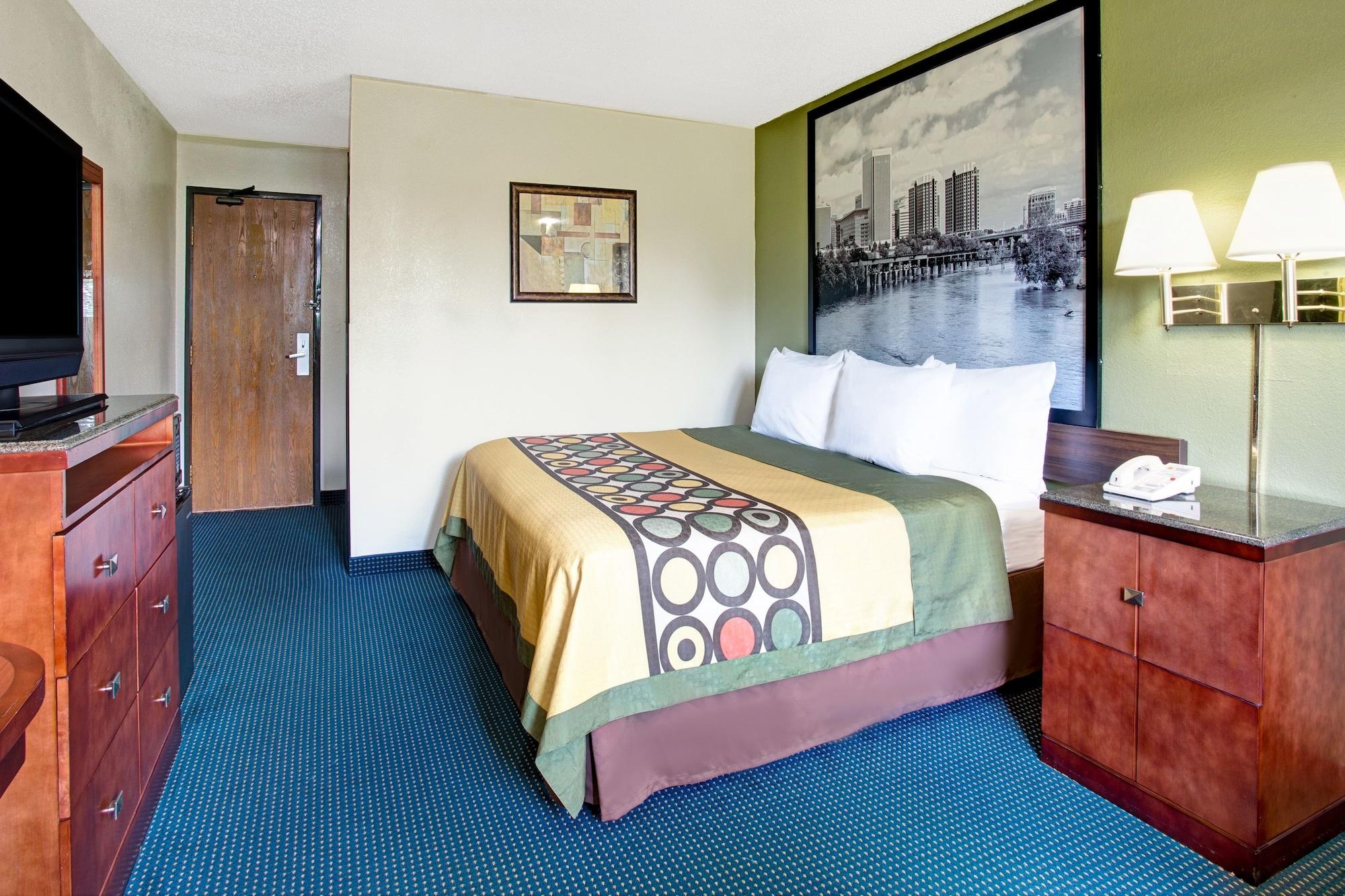 Super 8 By Wyndham Newport News/Jefferson Ave. Hotell Eksteriør bilde