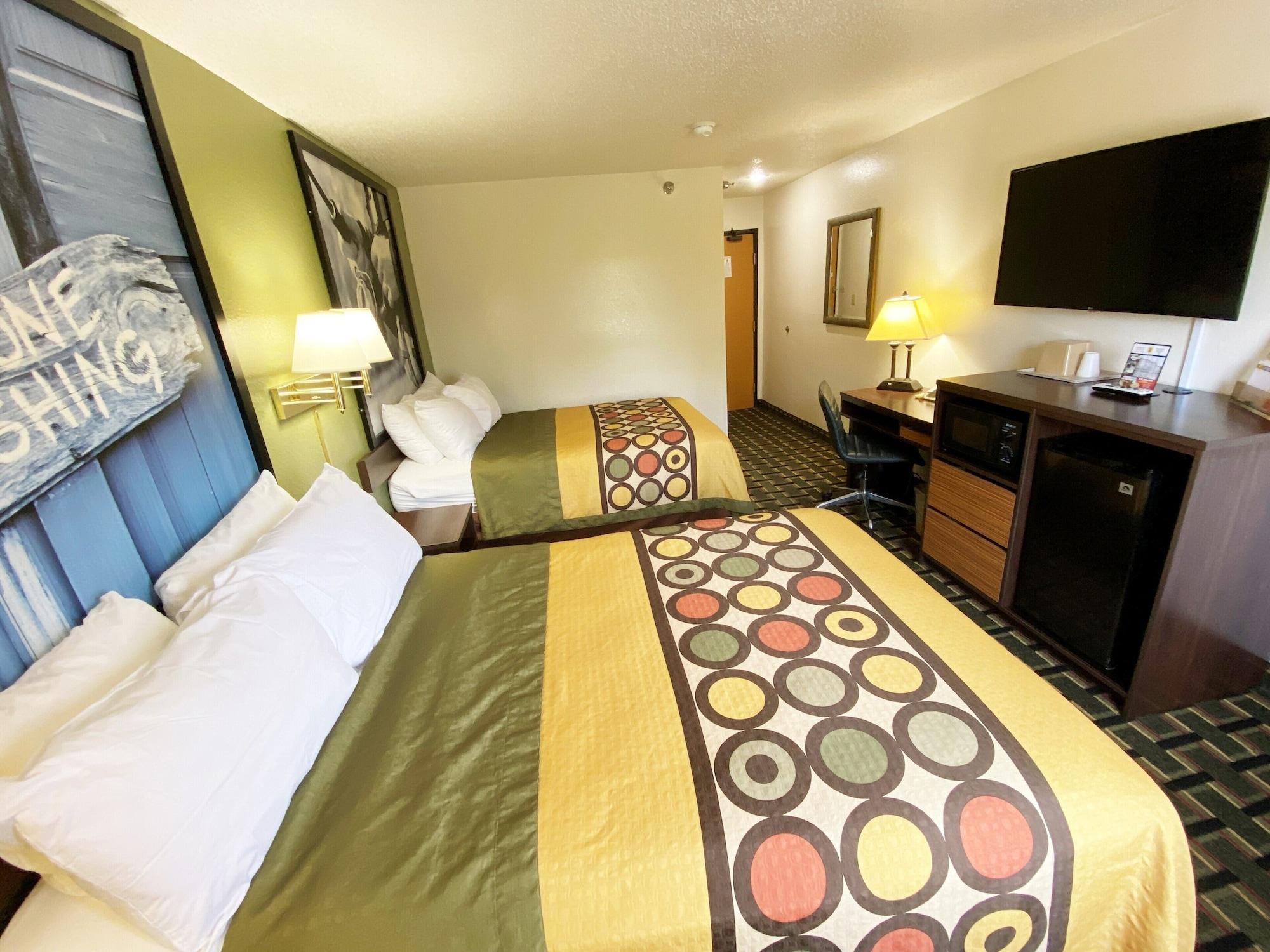 Super 8 By Wyndham Newport News/Jefferson Ave. Hotell Eksteriør bilde