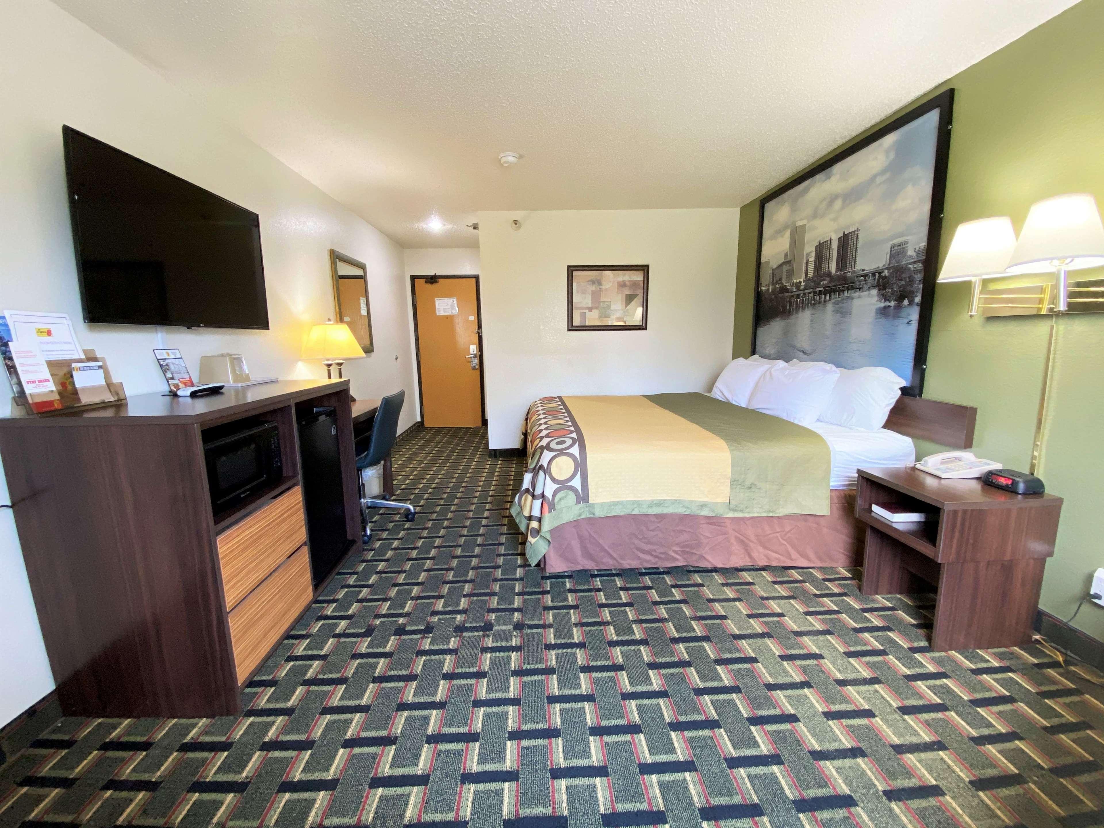 Super 8 By Wyndham Newport News/Jefferson Ave. Hotell Eksteriør bilde