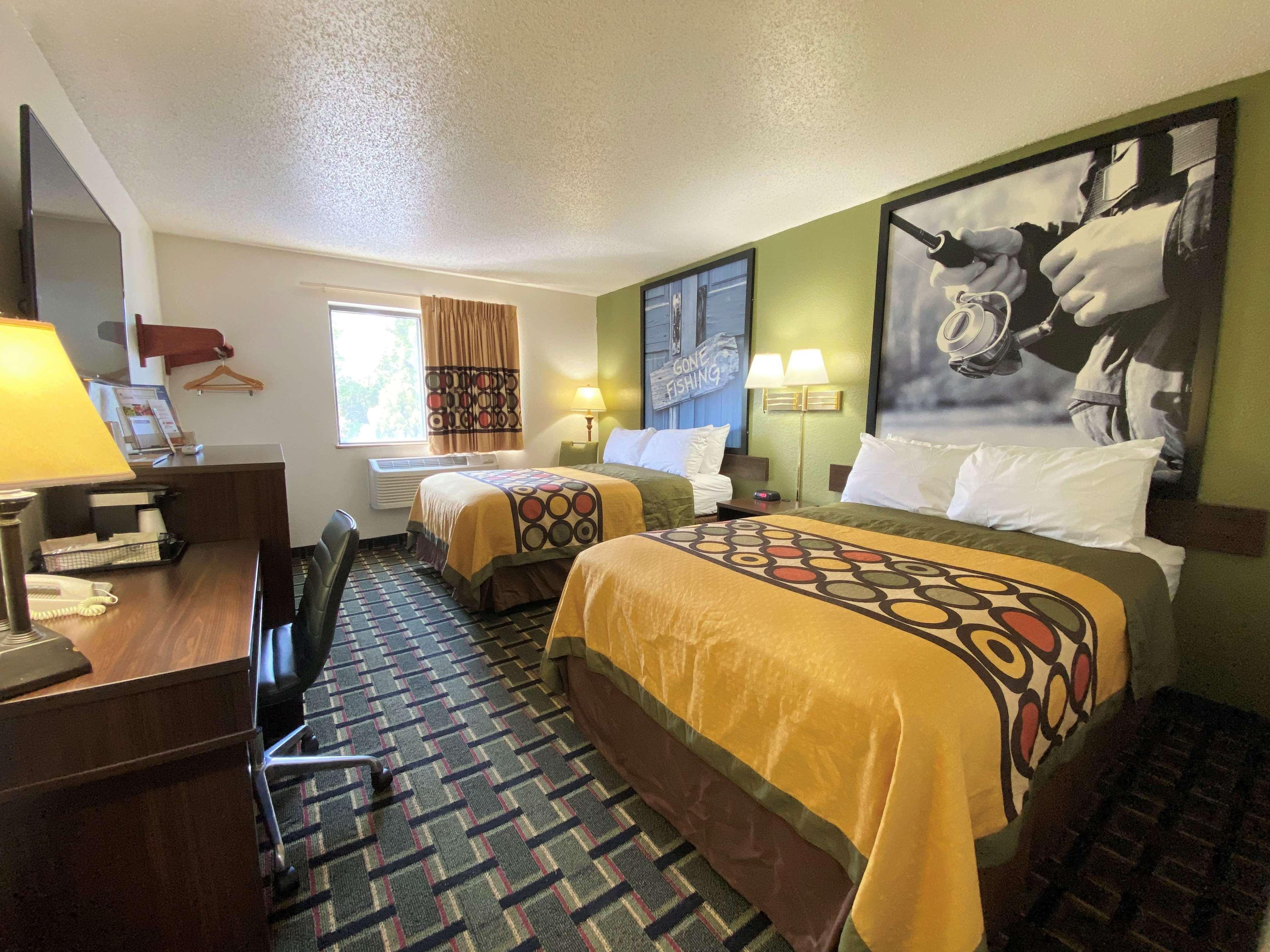 Super 8 By Wyndham Newport News/Jefferson Ave. Hotell Eksteriør bilde