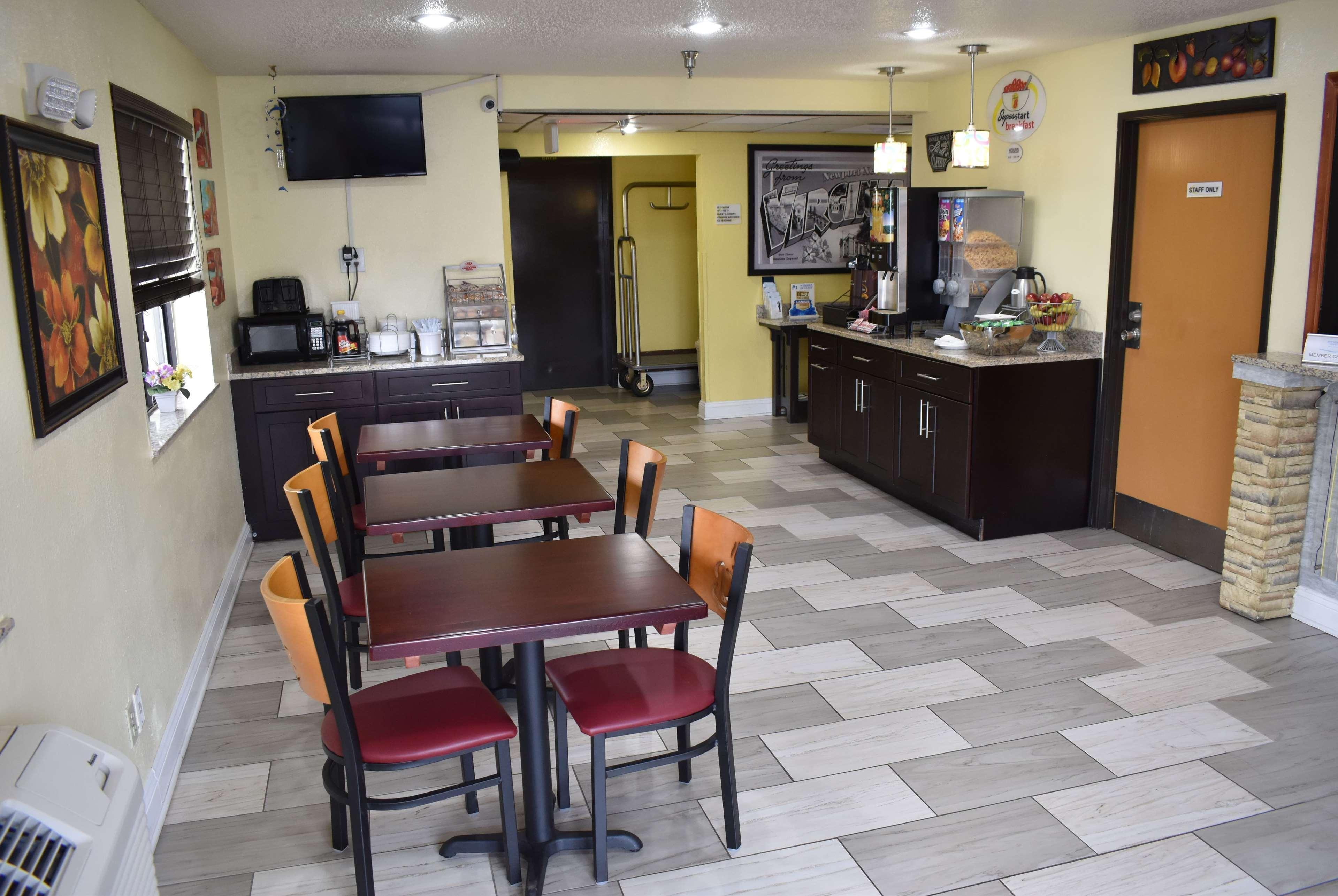 Super 8 By Wyndham Newport News/Jefferson Ave. Hotell Eksteriør bilde