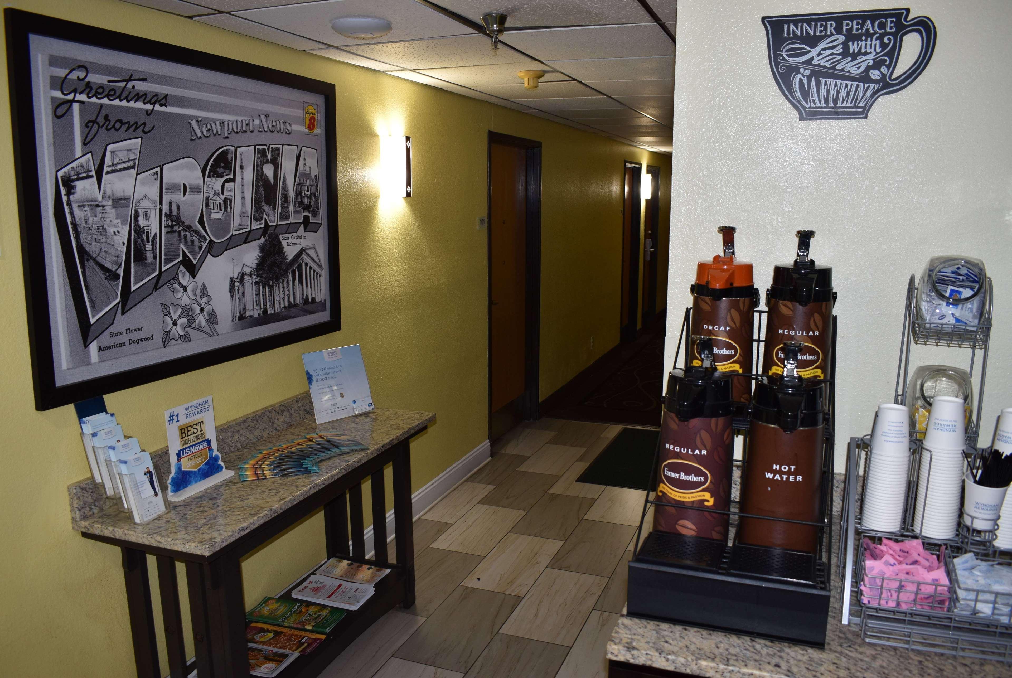 Super 8 By Wyndham Newport News/Jefferson Ave. Hotell Eksteriør bilde